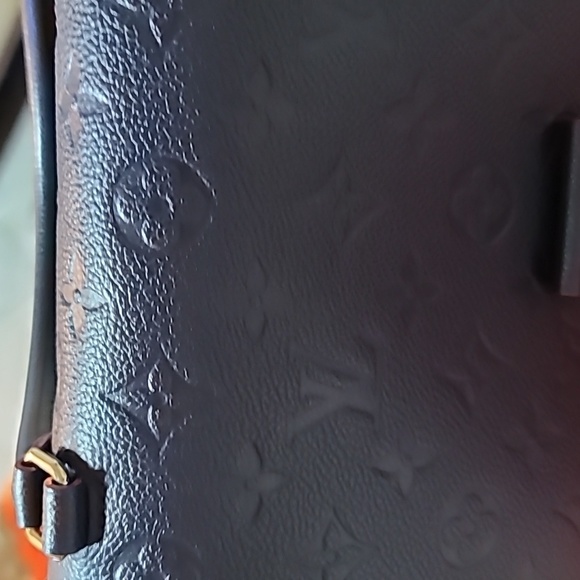 Authentic LV Amplant Shoulder bag marignan color|dark navy blue looks like black - Picture 9 of 9